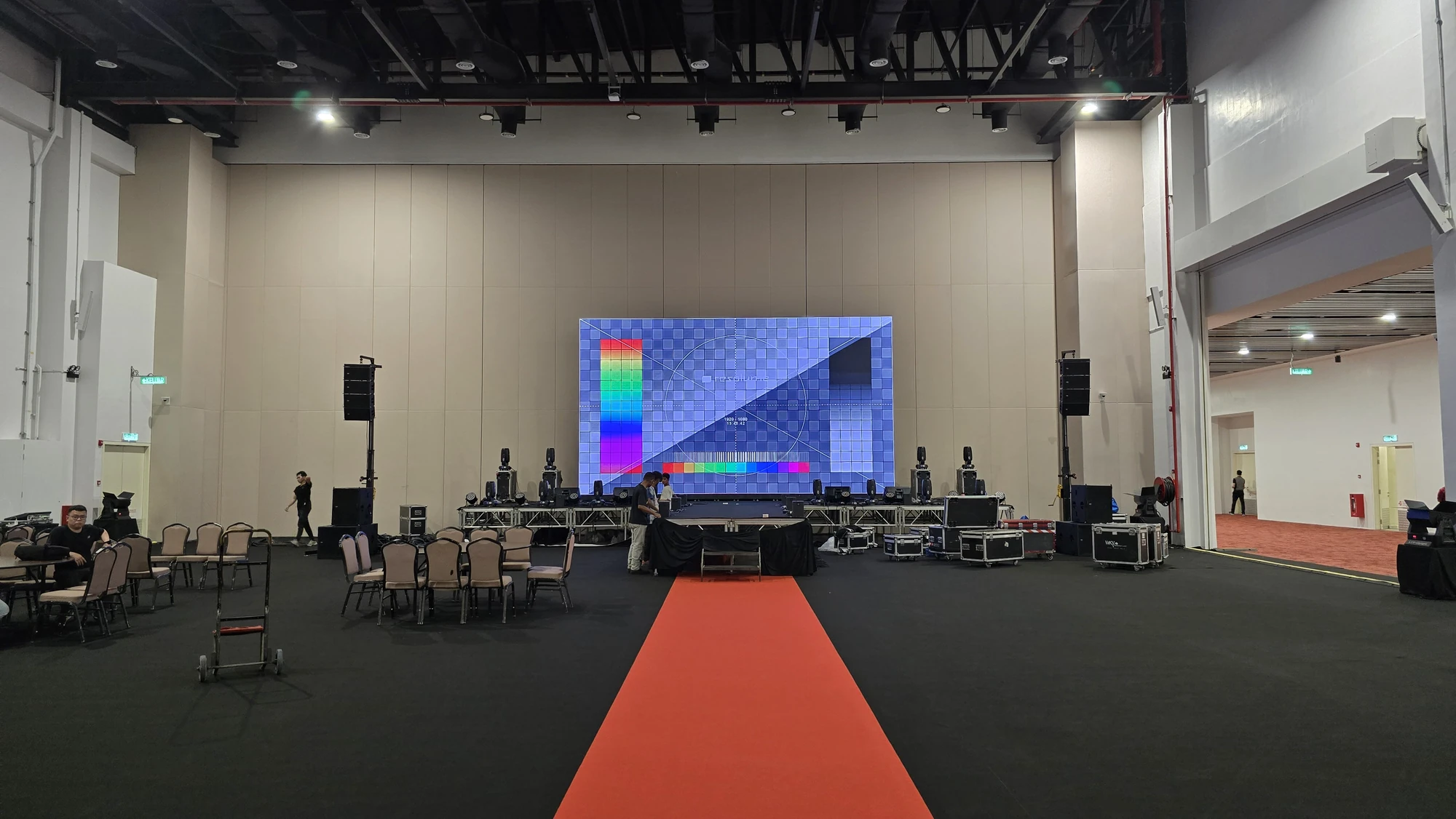 Line Array — event media