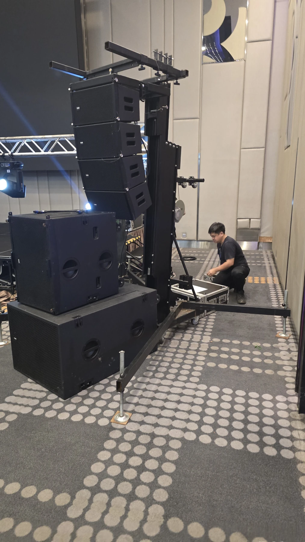 Line Array — event media