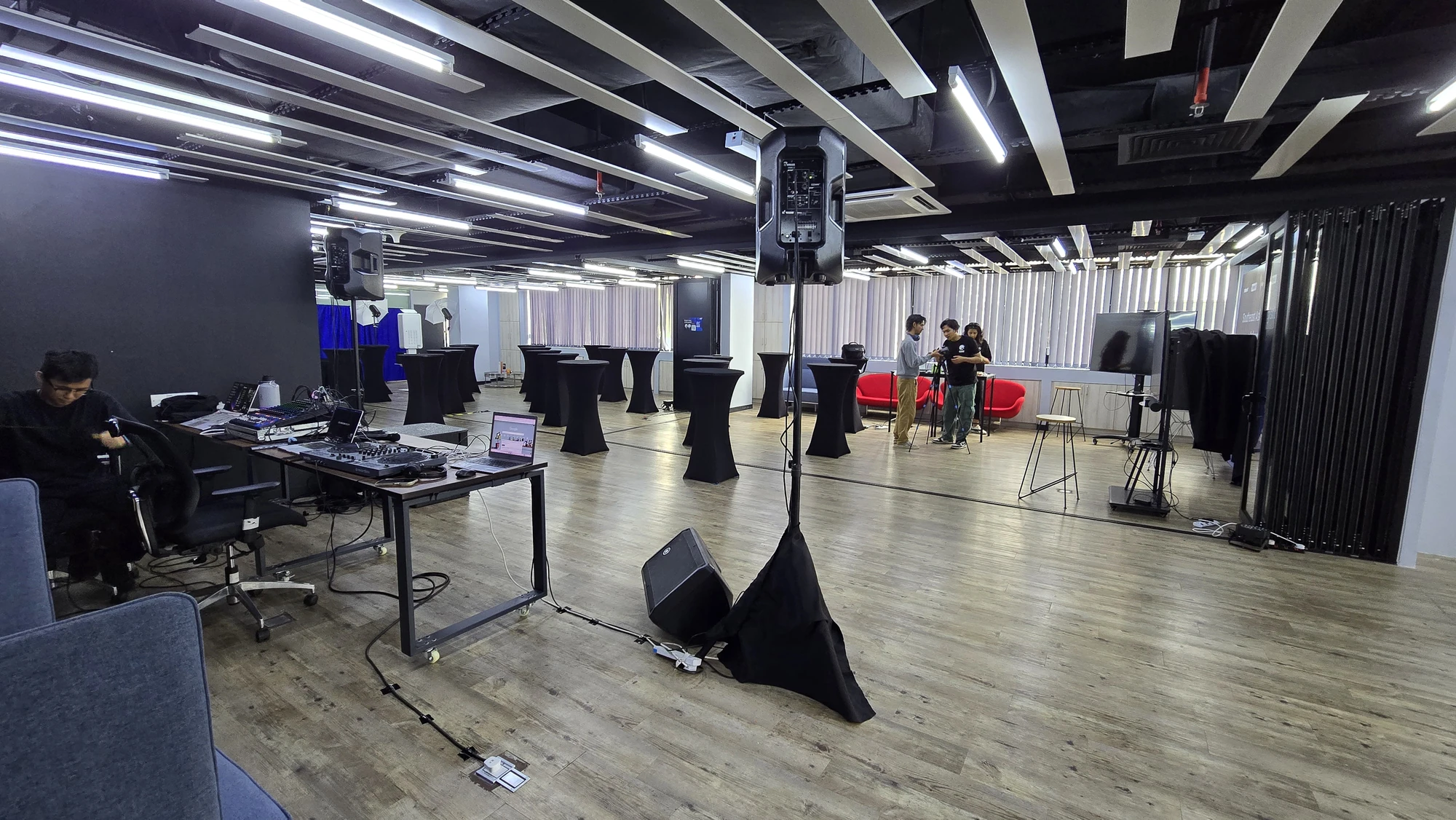 Standard — event media